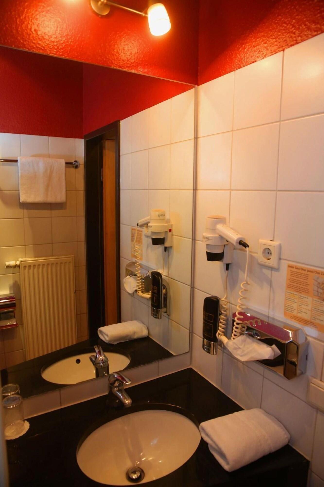 Hotel Columbus 3*