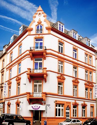 Columbus Hotel 3*